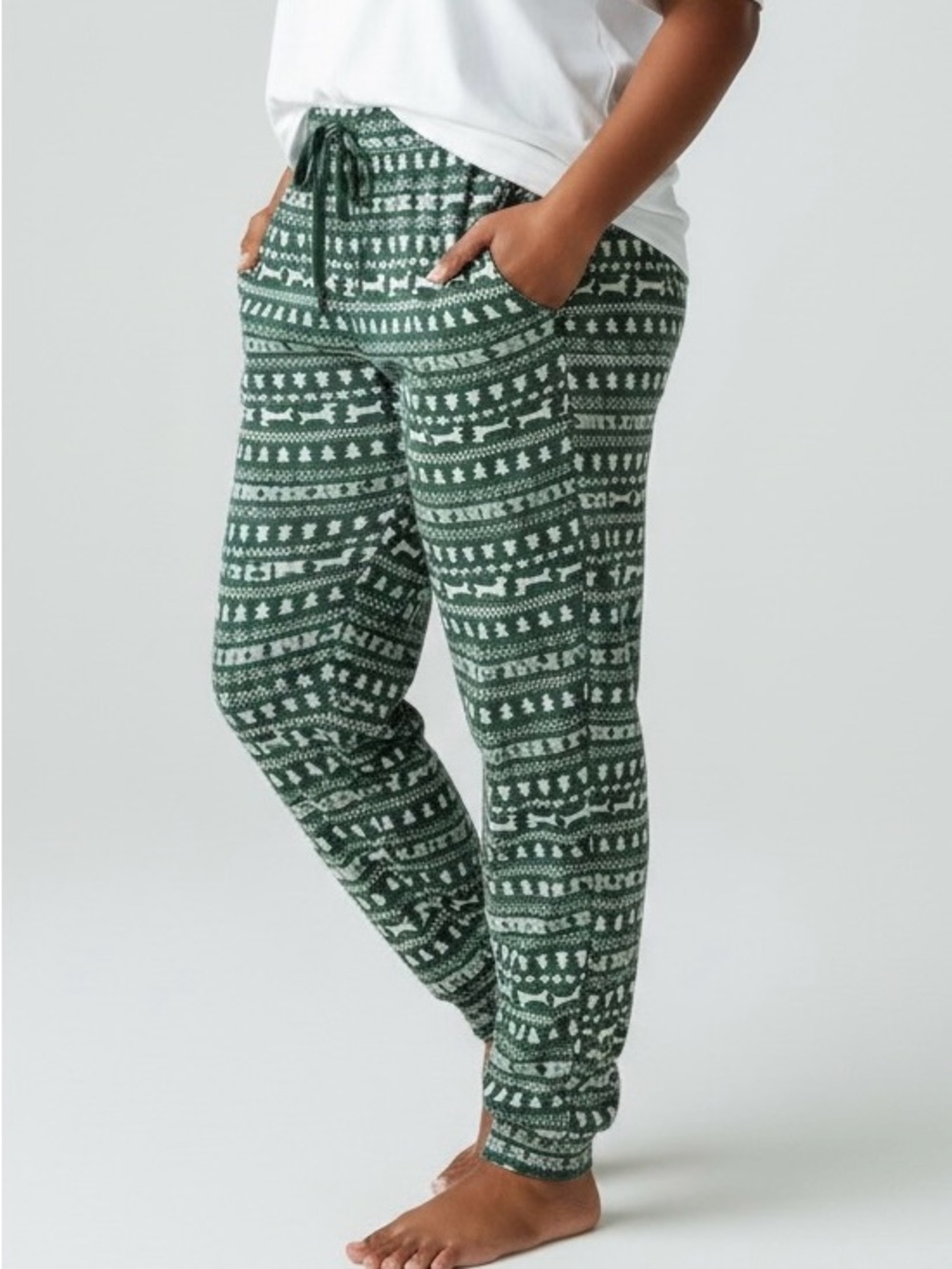 Victoria’s Secret Pink Pajama bottoms Green white Womens L Trees Dogs NWT